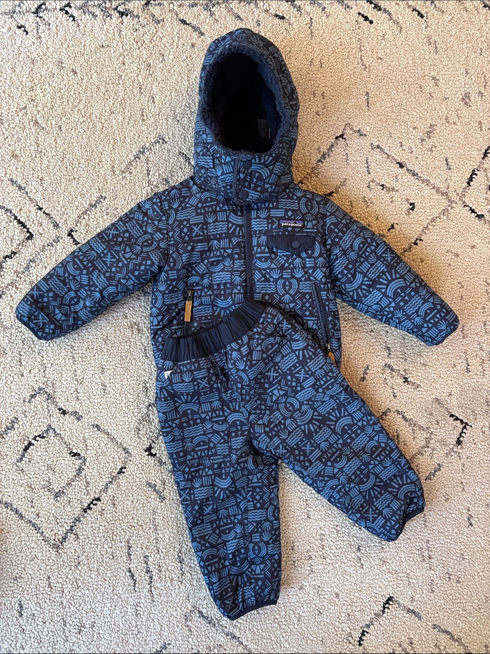 Patagonia kids jacket and snow pants (2T) EUC
